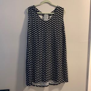 Old Navy black print dress. Size XXL. NWT